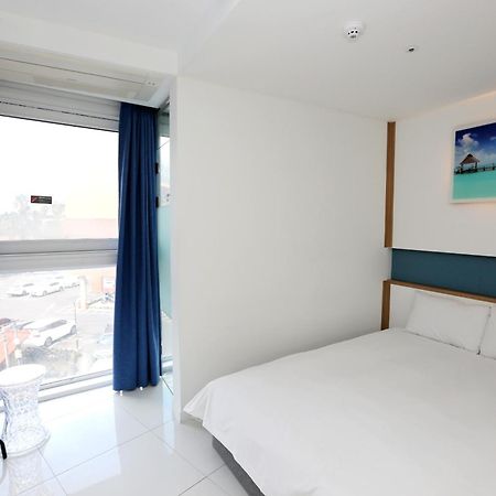 Hamdeok Beach Stay Чечжу Екстер'єр фото