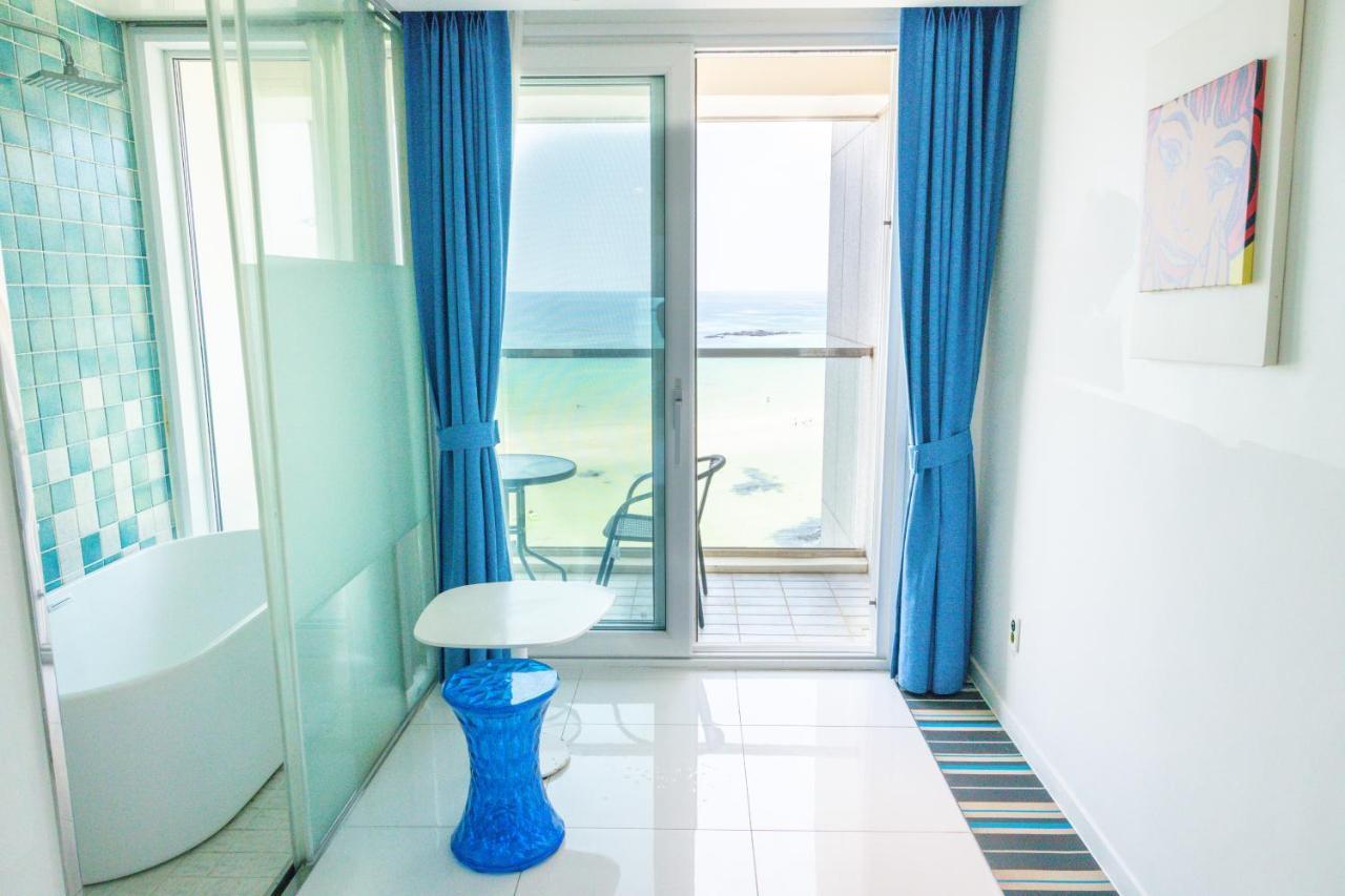 Hamdeok Beach Stay Чечжу Екстер'єр фото