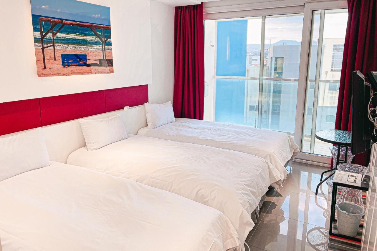 Hamdeok Beach Stay Чечжу Екстер'єр фото